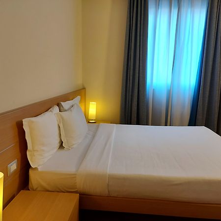 Phi Hotel Alcione Франкавила ал Маре Екстериор снимка