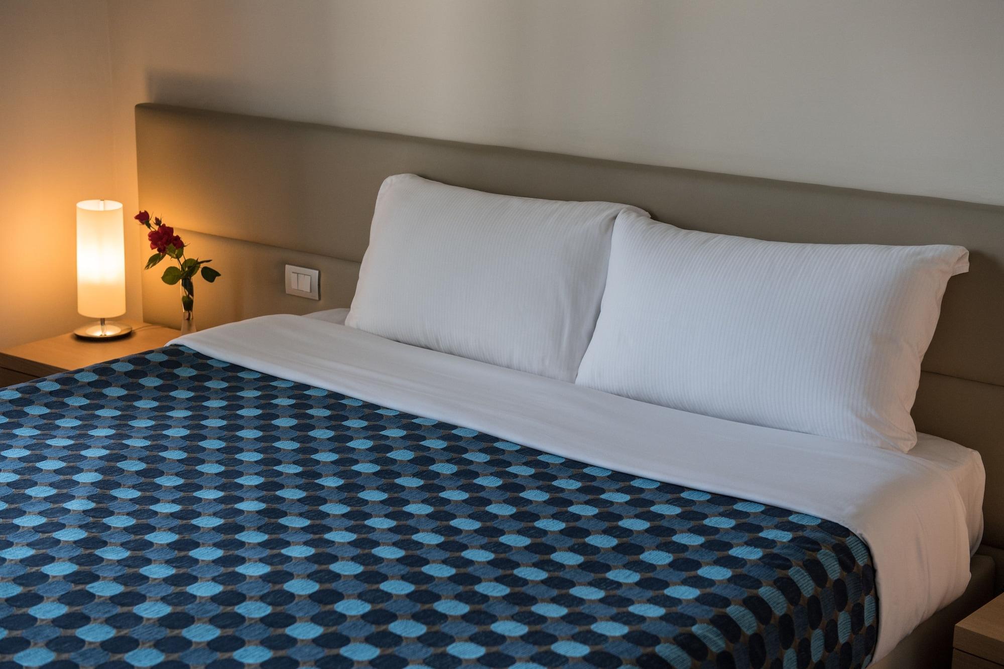 Phi Hotel Alcione Франкавила ал Маре Екстериор снимка
