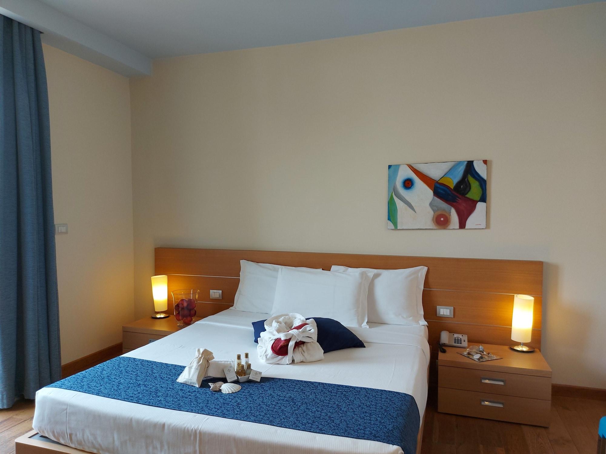 Phi Hotel Alcione Франкавила ал Маре Екстериор снимка